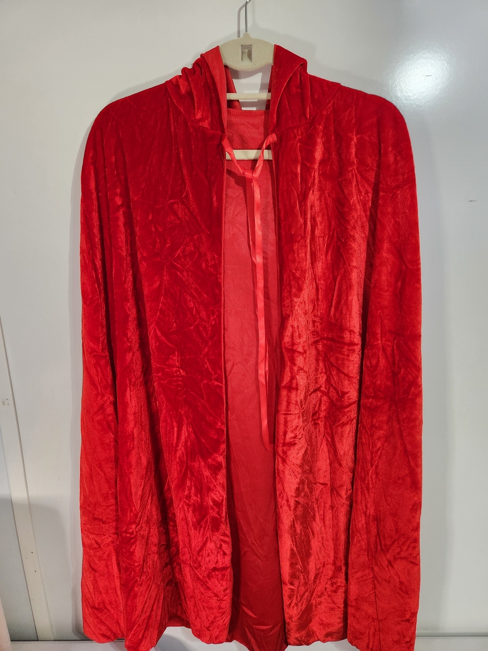 Red Velvet Hooded Cape Jacket - Unbranded